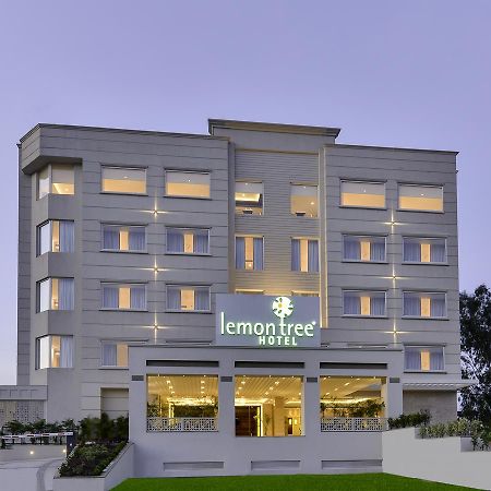 Lemon Tree Hotel Jammu Exterior photo